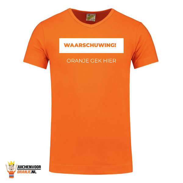 Waarschuwing oranje gek hier T-shirt